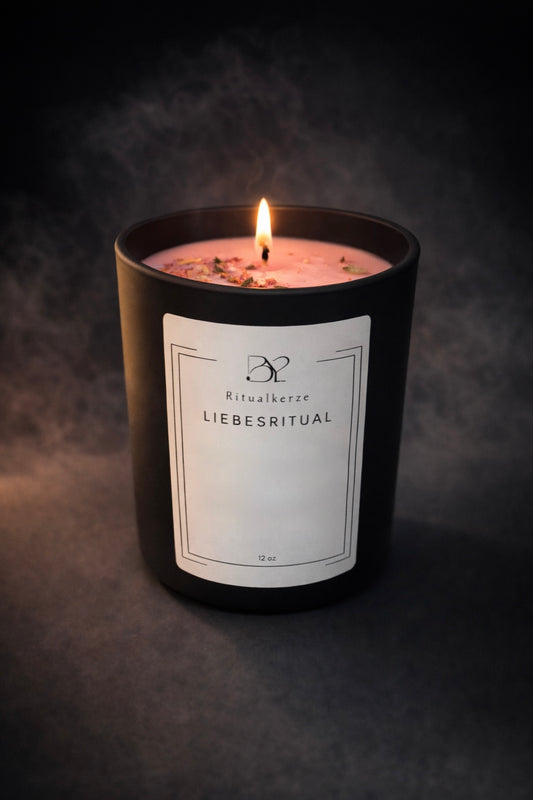 Liebeskerze mit Rosen & Rosenquarz